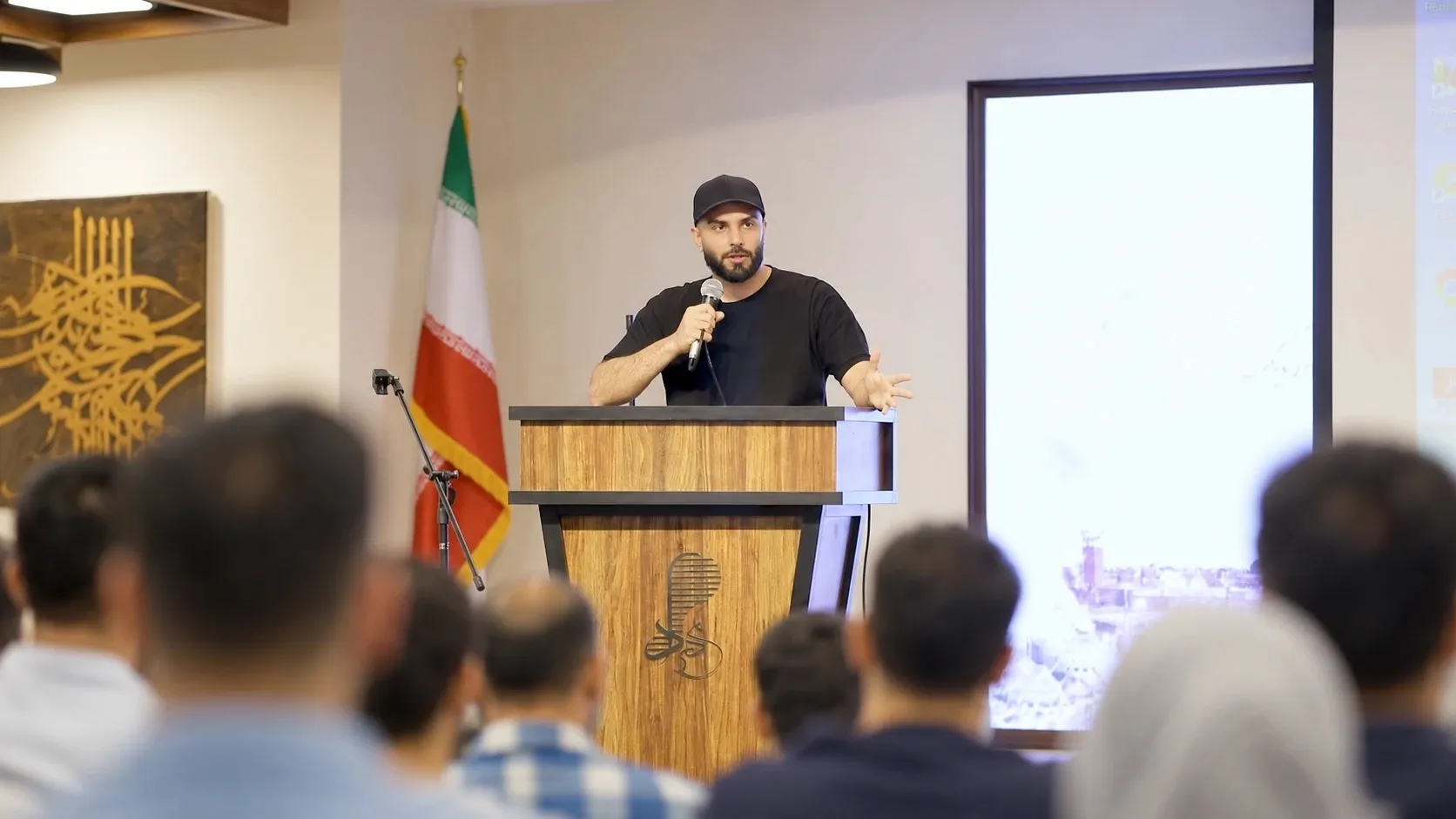 محمد بیباک، سخنرانی و آموزش برای هنرجوها